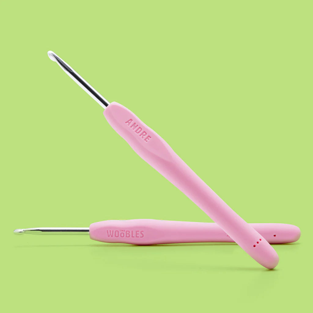 Andre the Skunk Pink Crochet Kit